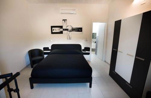 The House On The River - Foto 1