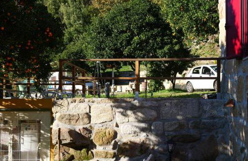 Nascente home place in nature next to a waterfall - Foto 19