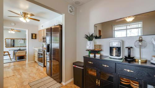 Walk to Golf Club Sun City Home with Private Pool! - Foto 3