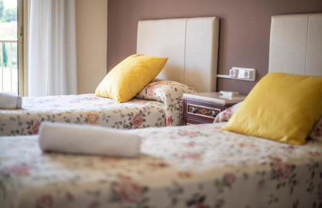 TarracoHomes, TH156 Casa Roser Familiar y con Piscina Compartida - Photo 10