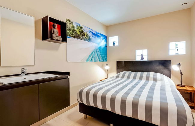 Modern Holiday Home in Avelgem with Sauna & Hot Tub - Foto 3