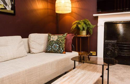 Skeldale House 'All Creatures Great & Small' Luxury Apartments & Studios in Askrigg, Yorkshire Dales - Photo 4