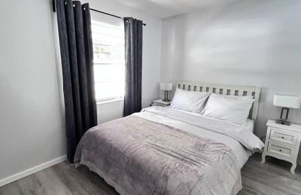 5 bedroom pool house air hockey walk to beach - Foto 17