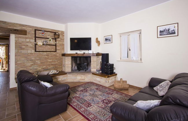 Holiday Home in Fano Near Adriatic Sea - Foto 17