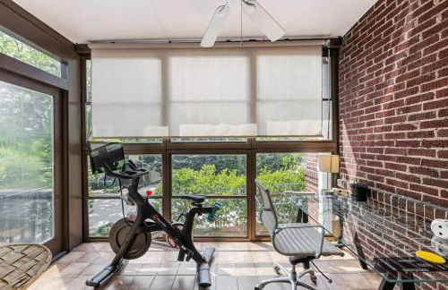 Spacious 2BR in Myers Park with sunroom - Foto 5