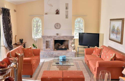 Domelia's Luxury Apartments near Airport & beach - Foto 1