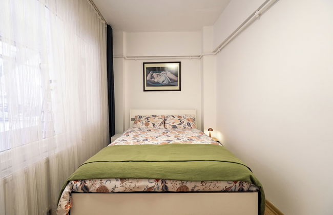 Charming 3-bedroom Apartment in the Heart of Kadıköy - Photo 41