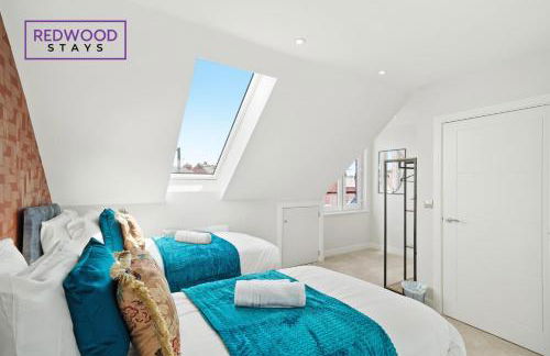 Spacious 4 Bedroom 2 Bath Serviced Home For Contractors & Families with X2 Free Parking Spaces, Fast WiFi - Hosted By Redwood Stays - Foto 33