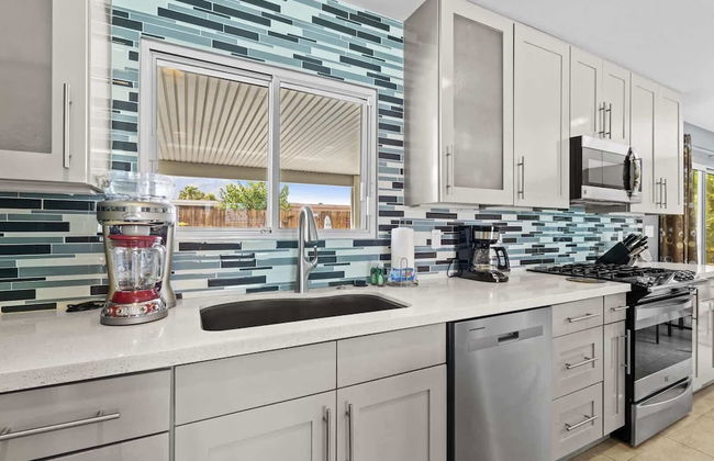 3 BDR Desert Oasis in the Heart of Palm Springs! - Foto 18