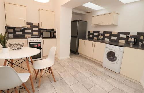 Memorial Building - Photo 29