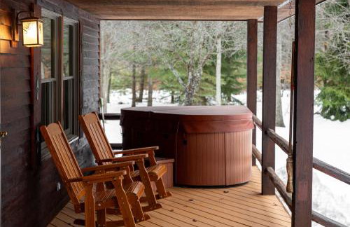 Majestic Escapes Hot Tub Firepit Deck Large Yard - Foto 10