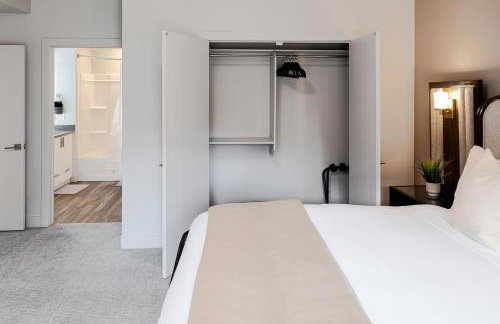 Convention Ctr Style-2BR Pool,Hot Tub,Gym,Theatre - Foto 27