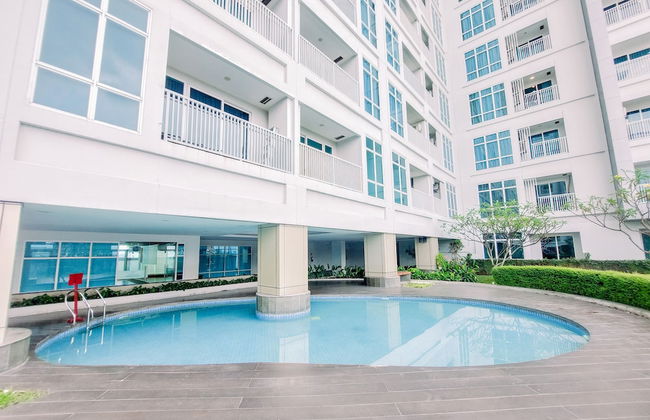 Big Studio Loft Apartment at The Reiz Condominium Medan By Travelio - Foto 18