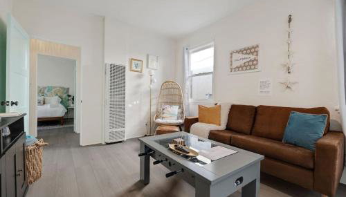 At Hermosa Ave and Pier ave- B - Foto 4