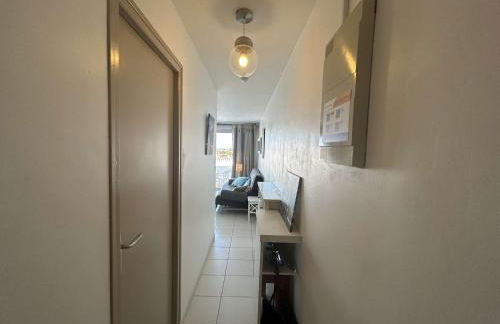 Appartement 2 pièces avec balcon et parking privé - FR-1-224B-71 - Foto 16