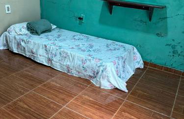 Casa em Benfica oito Pessoas no mínimo - Foto 3