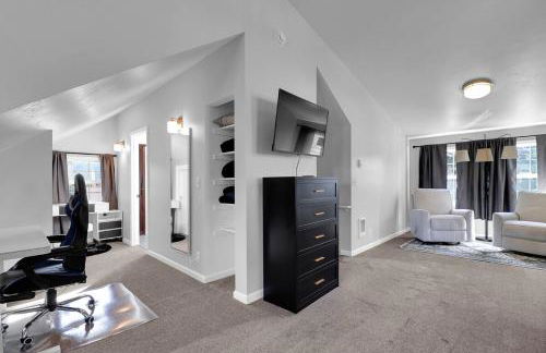 Spacious 3-Bedroom Near Campus - Photo 4