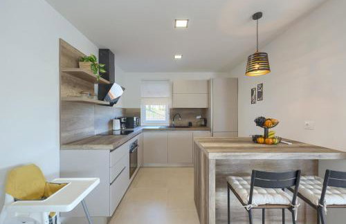 Brand new Villa Leny with heated pool - Foto 18