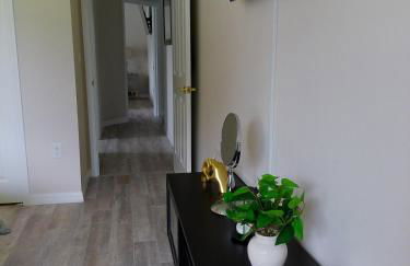 Villa Varona Resort, Heated Pool, Ping-Pong, Pool Table, Fire Pit and Pergola - Foto 25