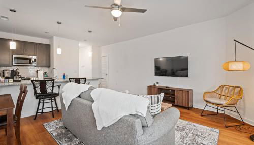 Charming Duplex Retreat in Old Town Manchester, VA - Foto 3