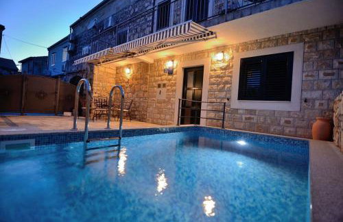 House Tihanka - Photo 1