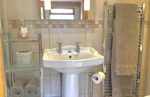 Forest Barn in the national park & near beaches - Foto 8