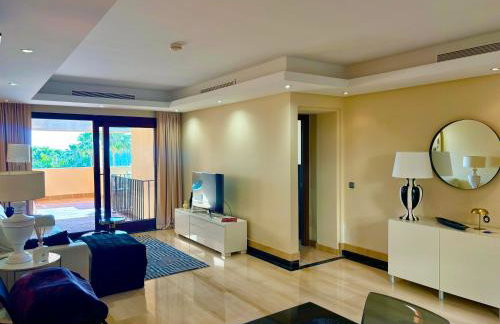 5 Stars BEACHFRONT PARADISE - Seaview, Always Heated Pool, Gym, Sauna! - Foto 11