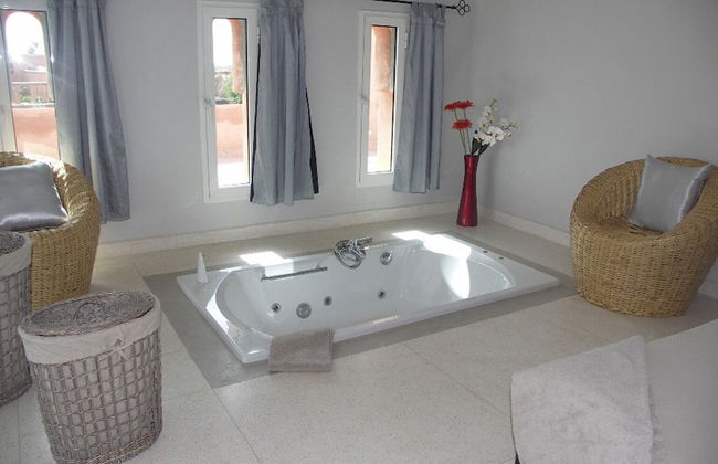 Villa With Tennis Court Outdoor and Indoor Pool - by Feelluxuryholidays - Foto 27