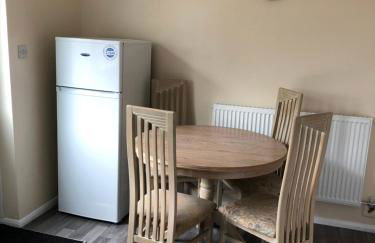 Hinckley Home Sleeps 5 Complete House - Foto 15