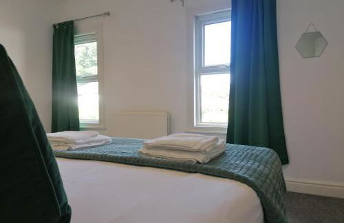 Chester 4 Bedroom House, Contractors & Leisure by Rework Accommodation - Photo 38