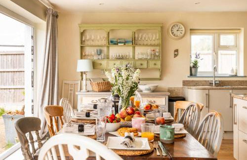 5 Bedroom Family Friendly Beach House - a skip to the water! - Foto 13