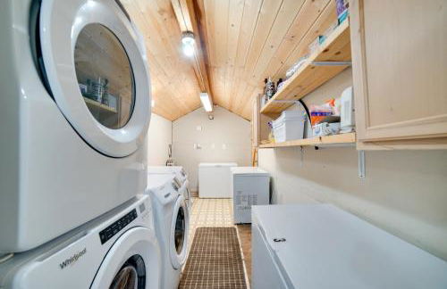 Walk to Kenai River Forested Fishermans Cabin! - Foto 34