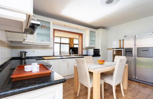 One & Only Sports and Relax Villa by Eden Rentals - Foto 56