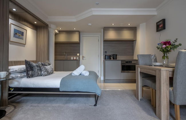 Chocolets - The Kitkat Suite - Photo 12