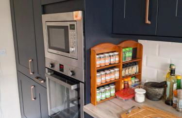 Viola Villa - Craigavon 4 Bed House for 6 Guests - Foto 2