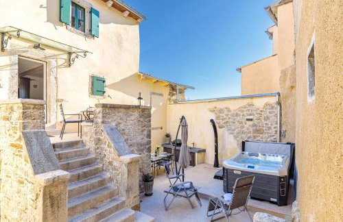 Casa Amelia in Pican - Photo 1