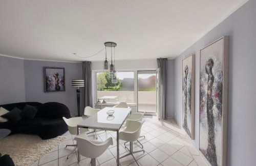 Ruhiges Juwel: frisch renoviert 100 qm - Foto 1