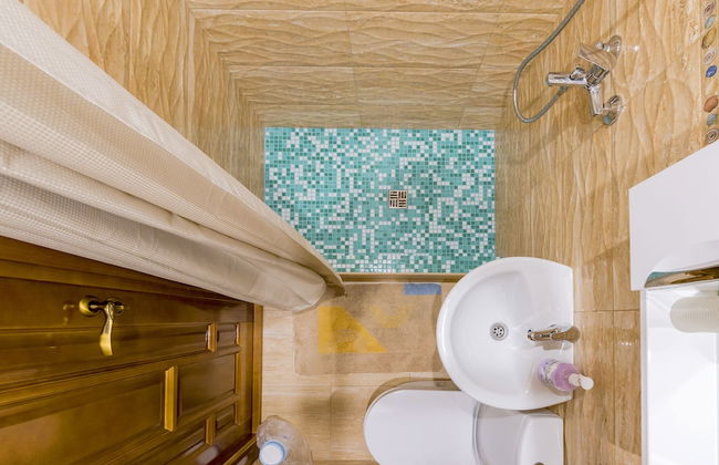 Hotel Azure - Photo 19