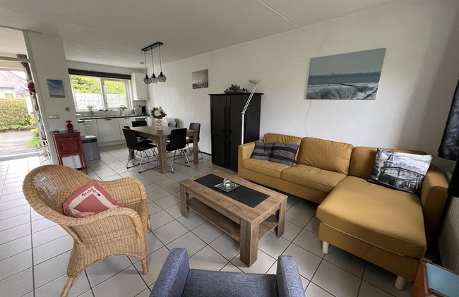 Cosy Bungalow Near the Beach - Photo 47