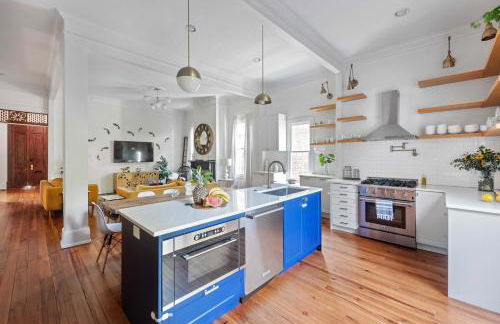 Grand Damn - Photo 47