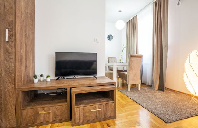 Thomas Residence - Photo 15