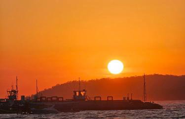 Casa confortável com Ar condicionado e TV - Foto 1