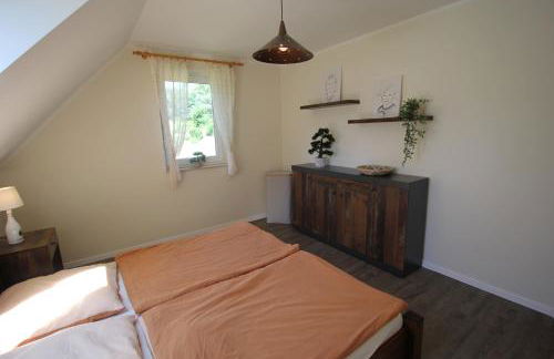 Seweko - Ferienhaus am Donnerberg - Kamin & Küche - Photo 16