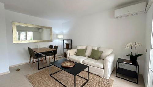 Marbella Beachside Apartment - 1 Min Walk to beach - Photo 4