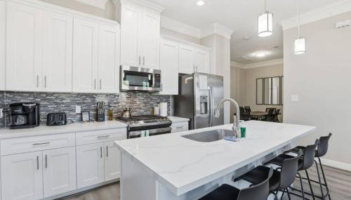 O30B Southwest Houston 2BR King Beds Pet Friendly Townhome - Foto 4, stove, dishwasher, toaster