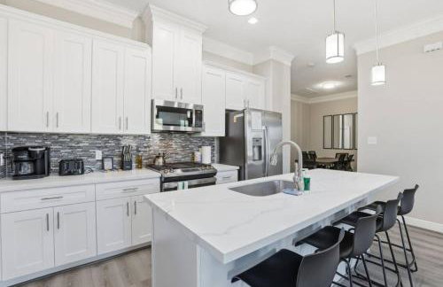 O30B Southwest Houston 2BR King Beds Pet Friendly Townhome - Foto 4