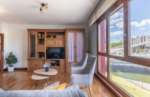 Confort junto a la Ría de Barakaldo - Foto 8