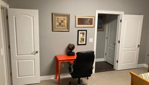 Matthew Manor - Photo 4