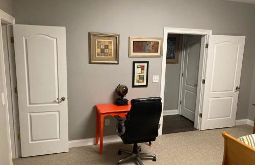 Matthew Manor - Photo 4