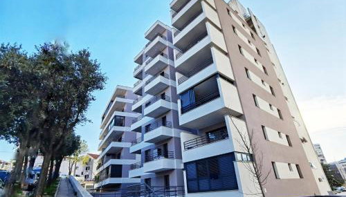 Grandpa´s tree - private garage - Foto 4